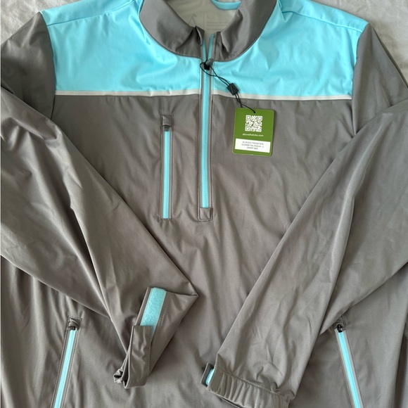 (NWT) Frontier 1/2-Zip Pullover
FRONTIER DescriptionHalf-zip ElitePerformance - Picture 3 of 11